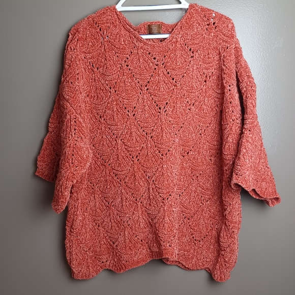 POL Square Neck Cropped Knit Top with Curved Hem